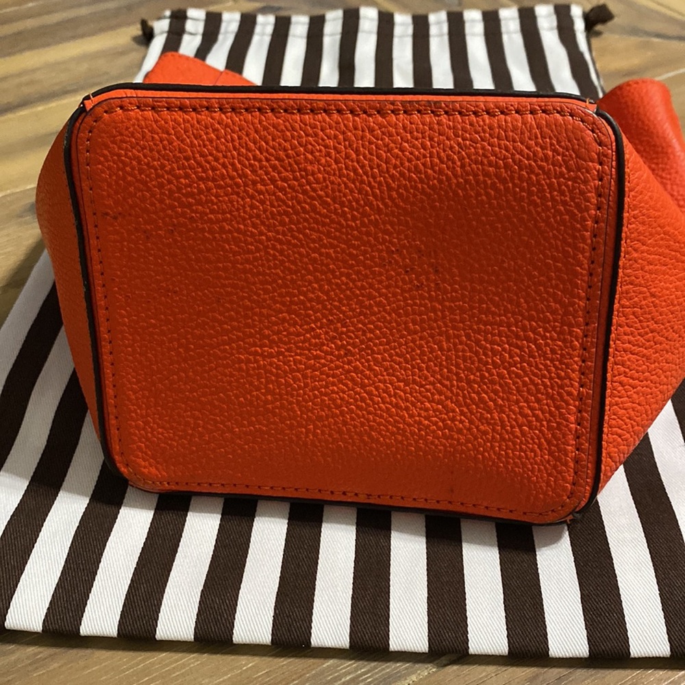 Henri Bendel Orange Influencer Mini Hobo Bucket Cross Body Bag - Picture 5 of 7